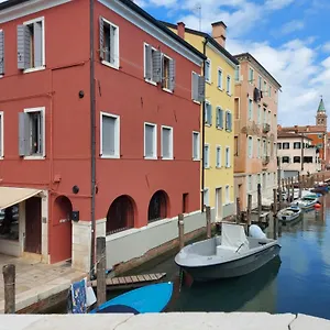 Canal Vena Apartsuite House , Chioggia Italia